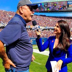 Sideline interview with Hall of Famer Dick Butkus